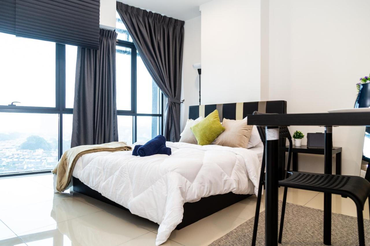 Studio Units At Pacific Tower Near Jaya One By Comfyasia Петалінг-Джая Екстер'єр фото