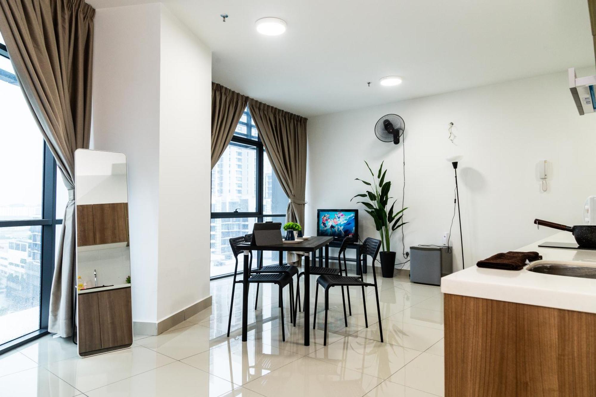 Studio Units At Pacific Tower Near Jaya One By Comfyasia Петалінг-Джая Екстер'єр фото