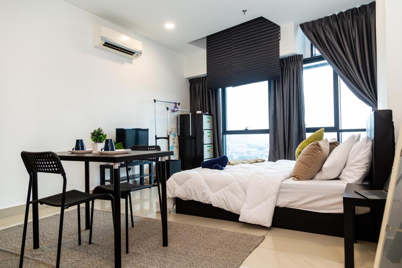 Studio Units At Pacific Tower Near Jaya One By Comfyasia Петалінг-Джая Екстер'єр фото