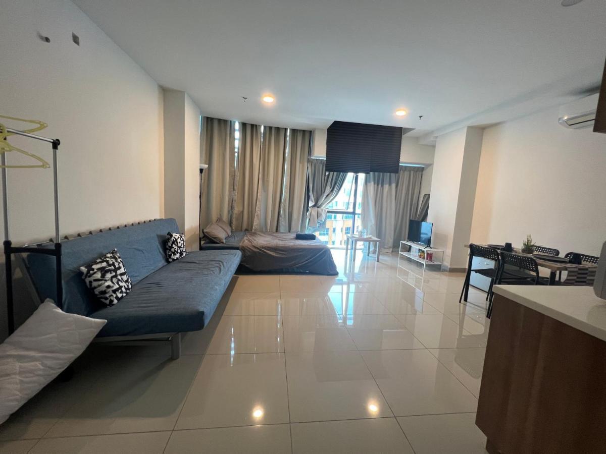 Studio Units At Pacific Tower Near Jaya One By Comfyasia Петалінг-Джая Екстер'єр фото