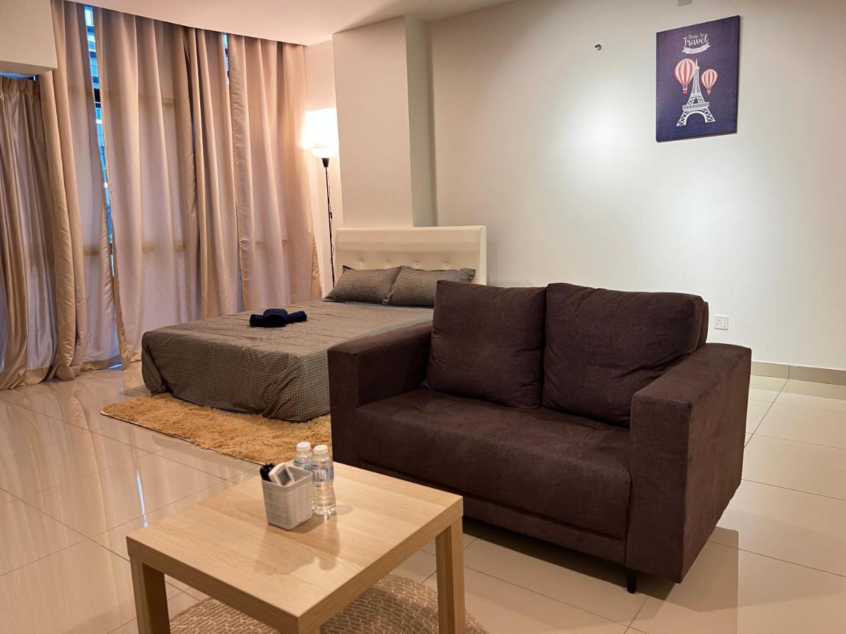 Studio Units At Pacific Tower Near Jaya One By Comfyasia Петалінг-Джая Екстер'єр фото