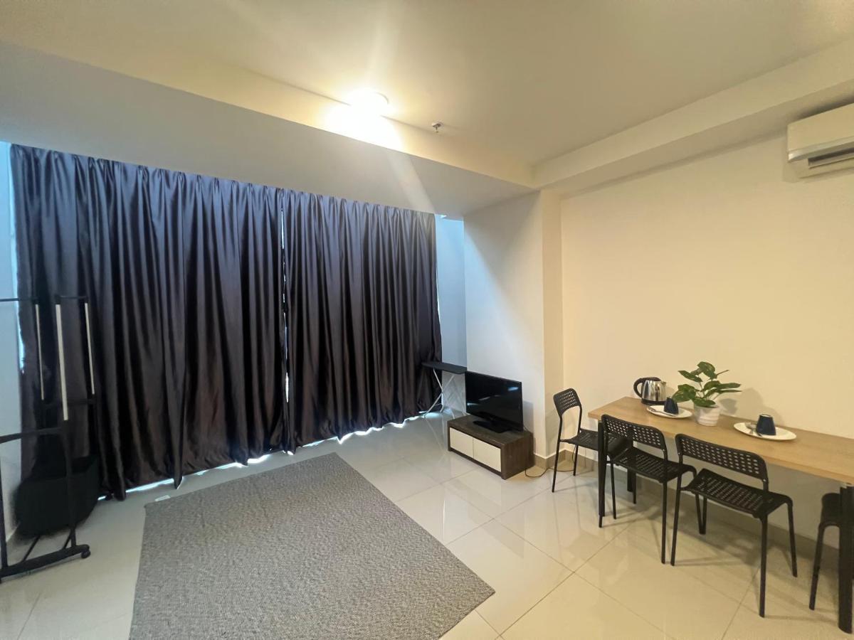 Studio Units At Pacific Tower Near Jaya One By Comfyasia Петалінг-Джая Екстер'єр фото
